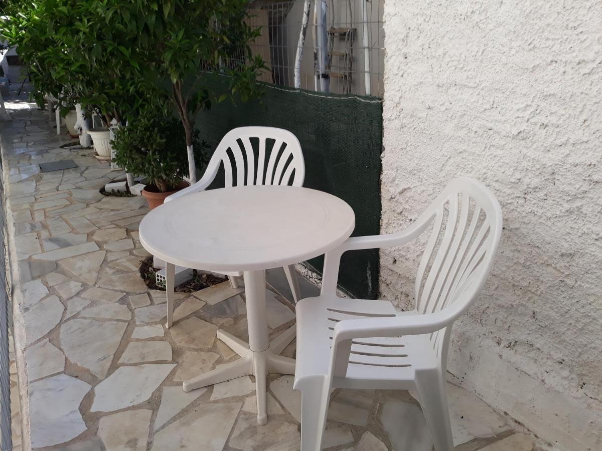 شقة Cozy Flat In Néa Mákri المظهر الخارجي الصورة