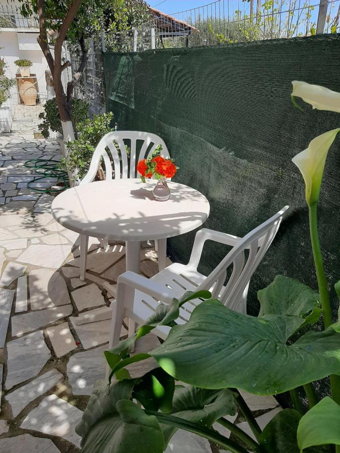 شقة Cozy Flat In Néa Mákri المظهر الخارجي الصورة